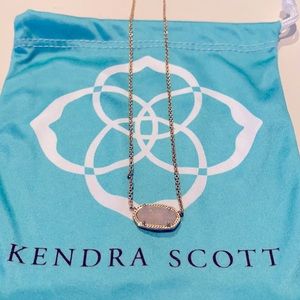 Kendra Scott gold necklace with oval, quartz stone 18 inches